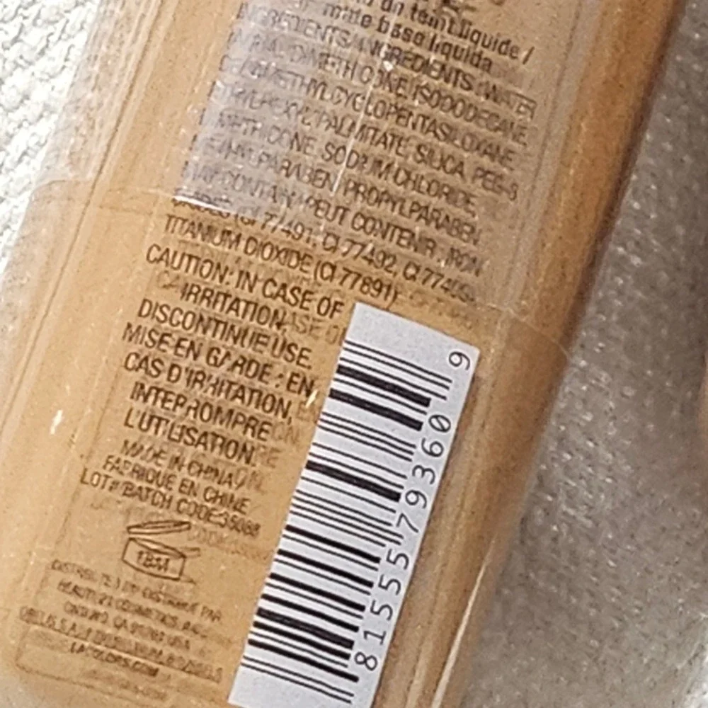 LA COLORS Truly Matte Long Wearing High Pigment Foundation Cafe CLM360‎ 4 Pack